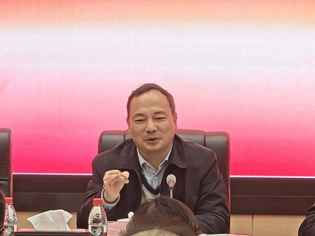 2033362700926373888.jpg b41f82e64da8e0c390eac7affb29f925.jpg