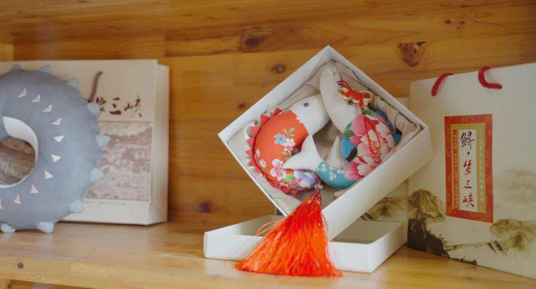 2048648674023514112.webp 图片