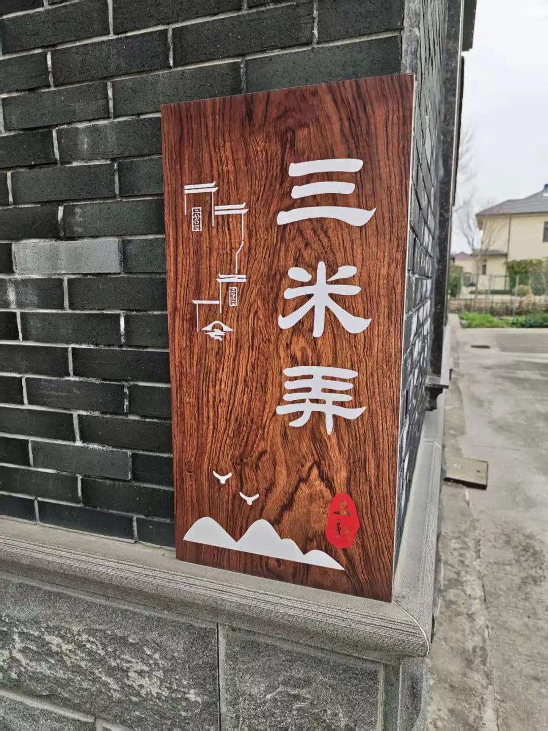 2049795850925711360.webp 图片