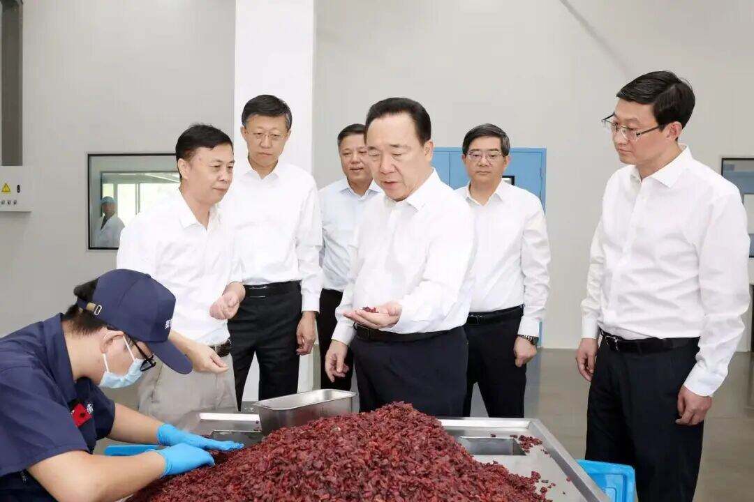 2108755081879818240.jpg 图片