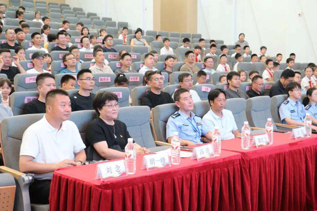 1968148931162357761.webp 图片