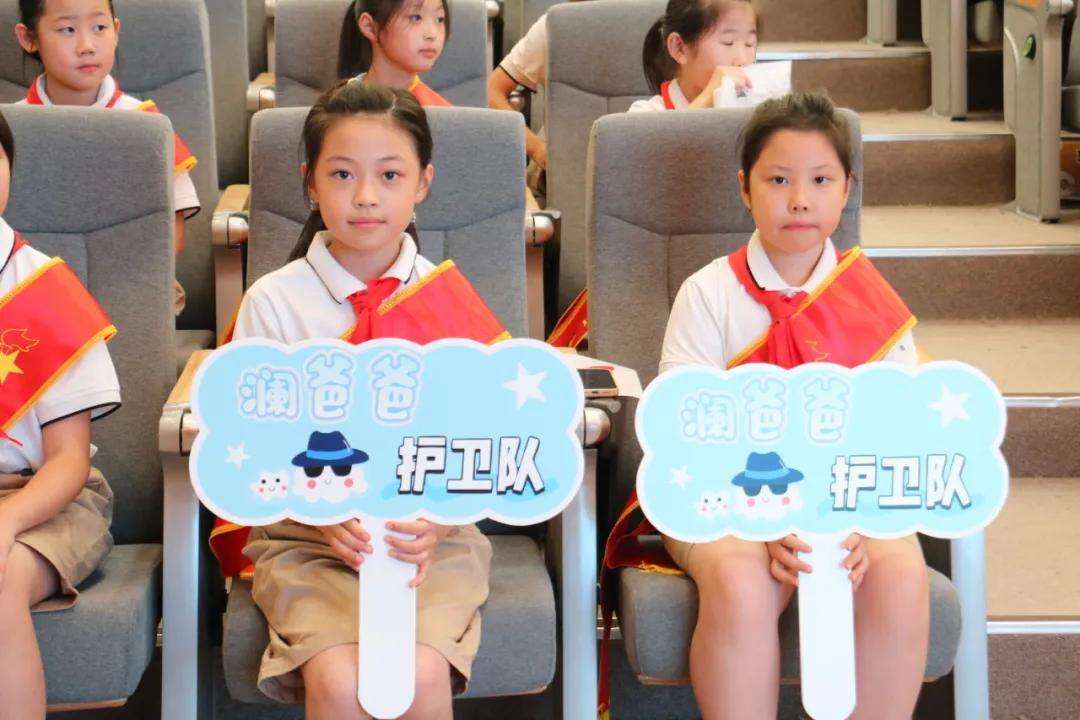 1968148931195912192.webp 图片