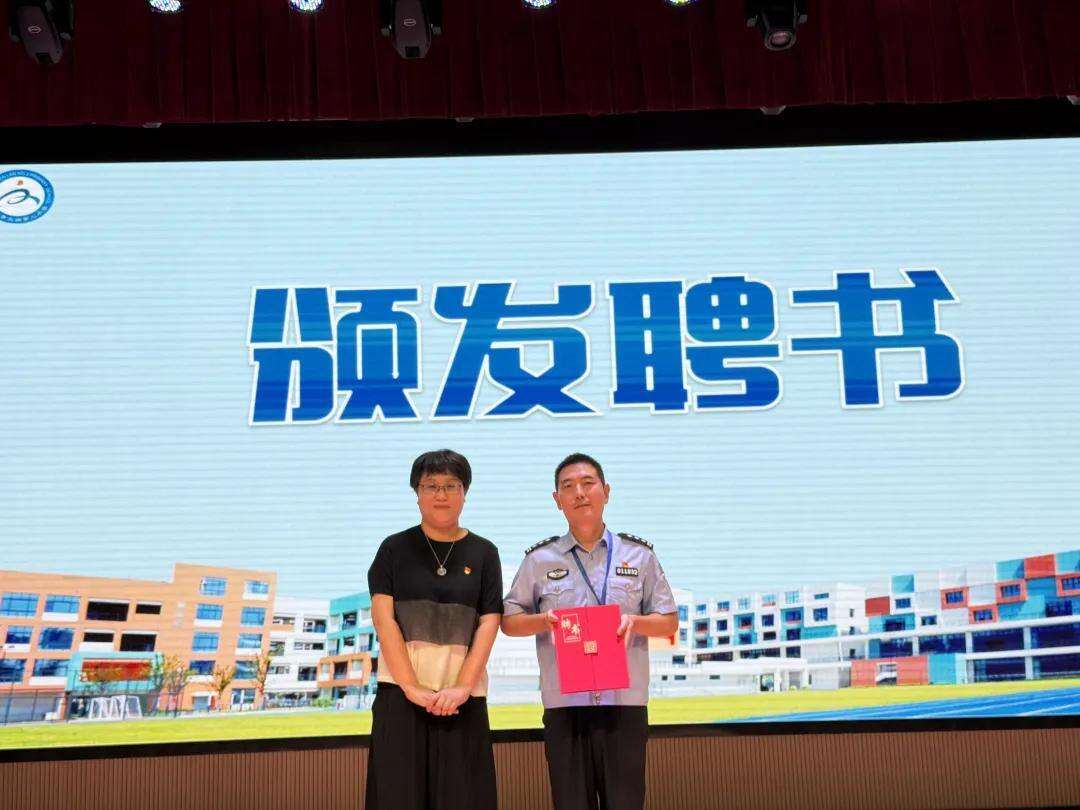 1968148931552428032.webp 图片