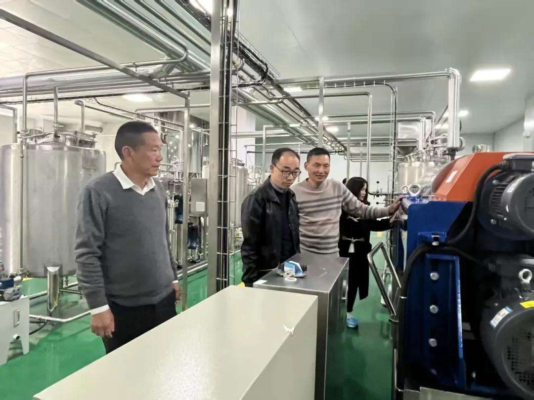 2008785186329591808.webp 图片