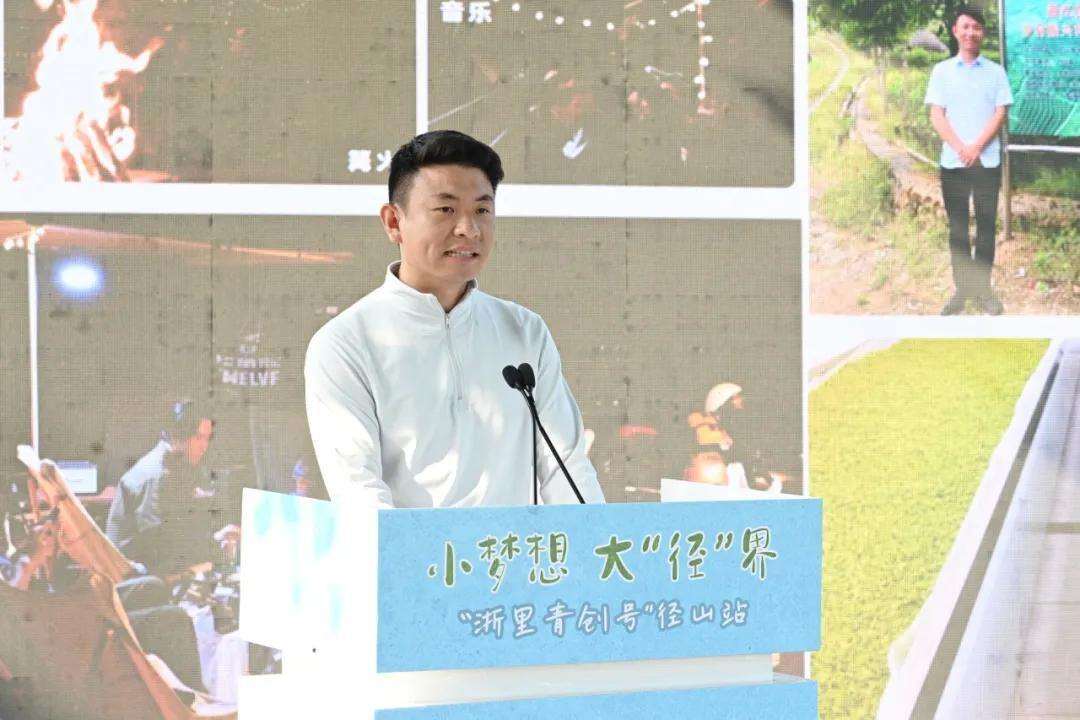 2047684762193043456.webp 图片