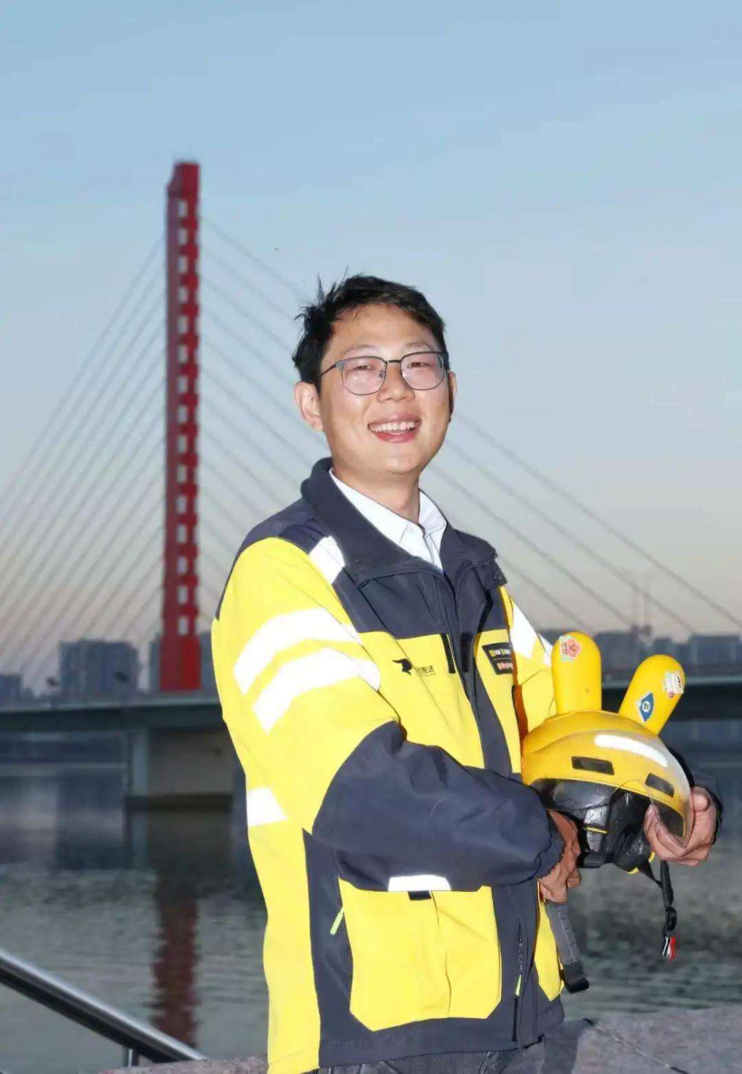 2051914293632245761.webp 圖片